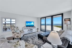 260 Seaview Court, MARCO ISLAND, FL 34145 Sold 10/23/24