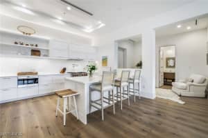 201 8th Street, Naples, FL 34102 - MLS#224070584