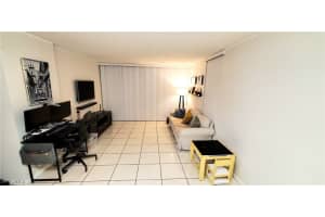 8841 W Flagler St., MIAMI, FL 33174 Sold 12/12/24