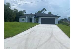 912 8th Avenue, Lehigh Acres, FL 33972 Sold 11/21/24