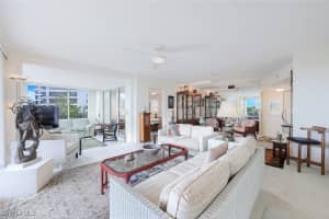 5501 Heron Point Drive, Naples, FL 34108 - MLS#224071096