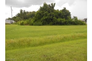 2310 Andros Avenue, FORT MYERS, FL 33905 Sold 09/27/24