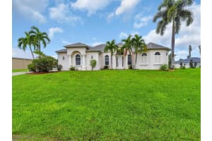 8123 Sandpiper Road, FORT MYERS, FL 33967 Sold 10/21/24