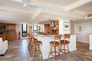 3215 Gulf Shore Boulevard, Naples, FL 34103 Sold 05/07/25