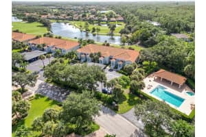 9070 Spring Run Boulevard, Estero, FL 34135 Sold 06/09/25