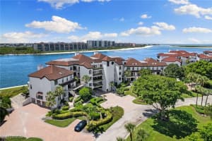 221 La Peninsula Boulevard, NAPLES, FL 34113 Sold 10/21/24