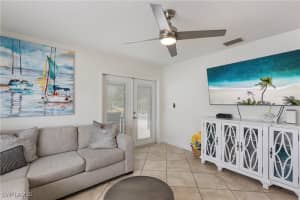 683 94th Avenue, Naples, FL 34108 - MLS#224071443