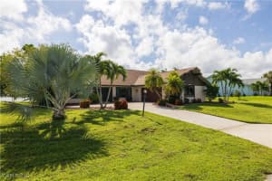327 18th Avenue, Cape Coral, FL 33990 Sold 03/14/25