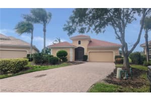 6733 Bent Grass Dr, Naples