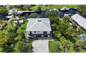 1102 Dolphin Lane, MOORE HAVEN, FL 33471 Sold 11/13/24