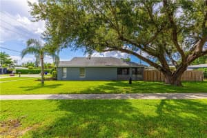 1643 Oakley Avenue, Fort Myers, FL 33901 Sold 11/01/24