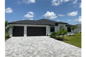123 7th Terrace, Cape Coral, FL 33993 Sold 03/03/25