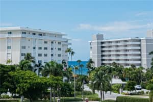 3410 Gulf Shore Boulevard, Naples, FL 34103 Sold 04/16/25