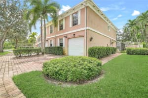 5791 Cove Circle, Naples, FL 34119 Sold 04/15/25