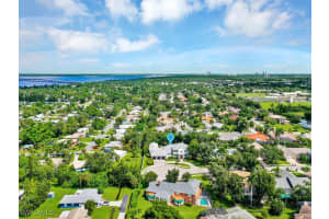 24 Winewood Court, Fort Myers, FL 33919 Sold 12/30/24