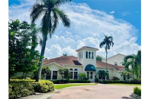 4625 Saint Croix Lane, Naples, FL 34109 Sold 12/10/24