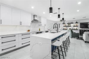 169 Wickliffe Drive, NAPLES, FL 34110 Sold 10/22/24
