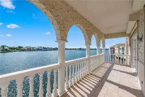 4000 Gulf Shore Boulevard, NAPLES, FL 34103 Sold 11/22/24