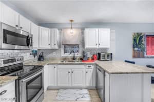 286 Leawood Circle, NAPLES, FL 34104 Sold 11/04/24