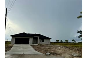 301 Petite Circle, LEHIGH ACRES, FL 33974 Sold 12/20/24