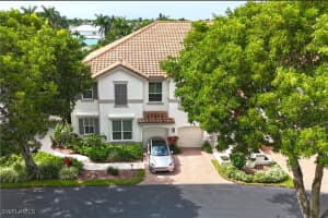 181 Colonade Cir 1405, Naples