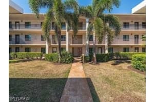 5724 Deauville Cir H206, Naples