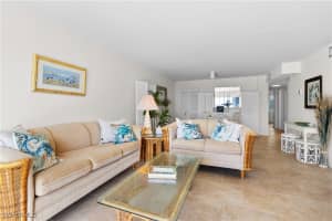 2011 Gulf Shore Boulevard, Naples, FL 34102 - MLS#224073408