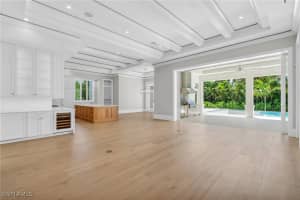 696 Fountainhead Lane, NAPLES, FL 34103 Sold 12/03/24