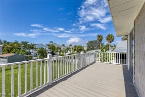 942 Prescott Street, FORT MYERS BEACH, FL 33931 Sold 12/04/24