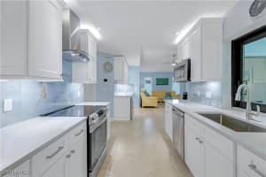 1529 Sw 52nd Ter Cape Coral, FL 33914 - Off Market