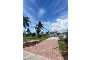 11290 Azalea Lane, FORT MYERS BEACH, FL 33931 Sold 09/16/25