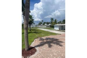 11290 Azalea Lane, FORT MYERS BEACH, FL 33931 Sold 09/16/25