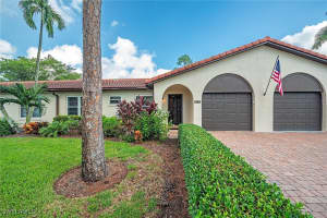 1002 Forest Lakes Drive, Naples, FL 34105 Sold 04/23/25