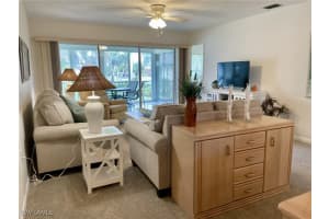 325 Charlemagne Boulevard, Naples, FL 34112 - MLS#224074174
