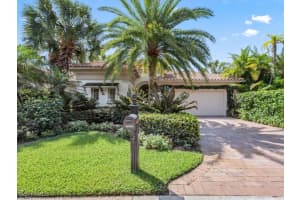 15743 Villoresi Way, NAPLES, FL 34110 Sold 04/17/25