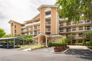 360 Horse Creek Dr 303, Naples
