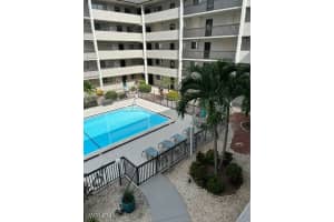 2121 Collier Avenue, Fort Myers, FL 33901 Sold 06/16/25