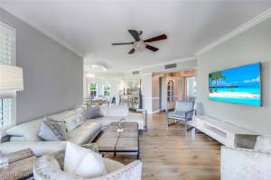 325 Dunes Boulevard, Naples, FL 34110 Sold 03/05/25