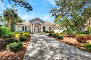1004 Barcarmil Way, Naples, FL 34110 Sold 01/31/25