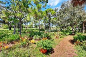 1004 Barcarmil Way, Naples, FL 34110 Sold 01/31/25