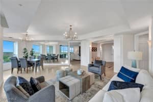 295 Grande Way, NAPLES, FL 34110 Sold 12/09/24