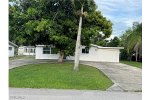 329 Rosemont Drive, Fort Myers, FL 33916 Sold 11/26/24