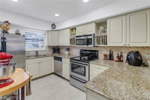 2154 Arbour Walk Circle, Naples, FL 34109 - MLS#224074873