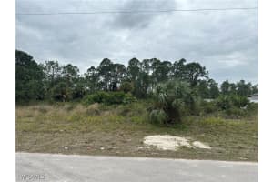 650 Knapp Street, Lehigh Acres, FL 33974 - MLS#224074974