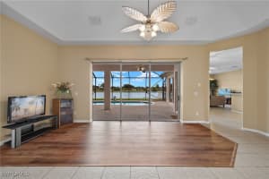 2249 Valencia Lakes Circle, Naples, FL 34120 - MLS#224075028