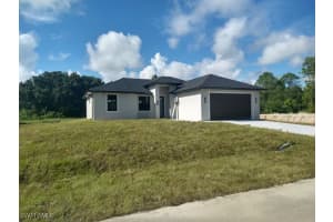 3706 19th Street, Lehigh Acres, FL 33972 - MLS#224075119