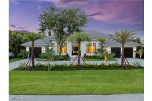 515 Murex Dr, Naples