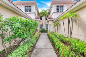 MLS# 224075400, Naples, Florida 34119