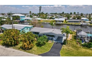 2685 Clyde Street, Matlacha, FL 33993 Sold 04/16/25
