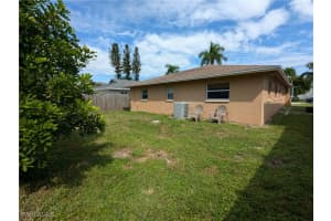 520 103rd Avenue, NAPLES, FL 34108 Sold 10/04/24